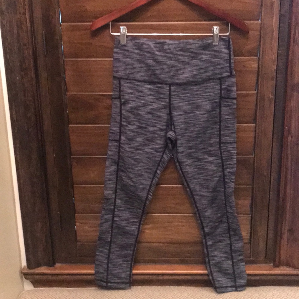 Senita space gray Capri tights leggings w/ pockets